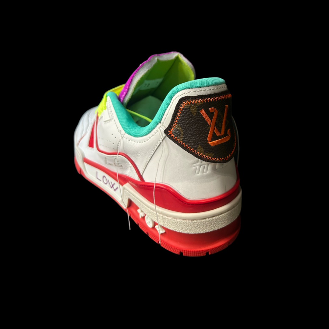 " LV TRAINER "